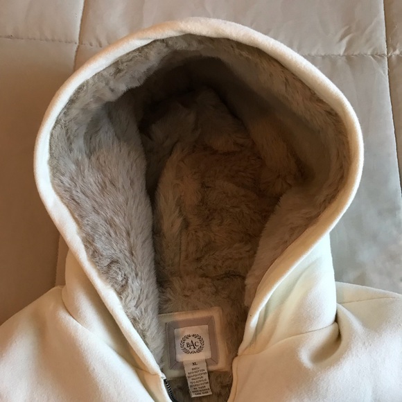 NWOT  gorgeous heavy winter jacket - Picture 3 of 7